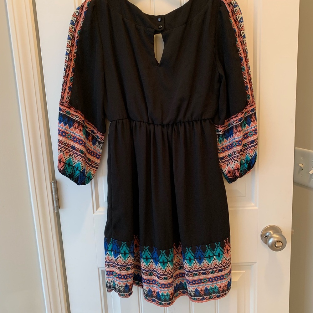 Dress - Picture 3 of 3